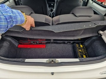 Citroen C1 I Hatchback 3d Facelifting 1.4 HDi 54KM 2009 Citroen C1 kompakt, zdjęcie 18