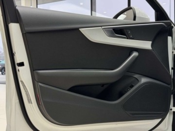 Audi A4 B9 Limousine Facelifting 2.0 35 TFSI 150KM 2023 Audi A4 Limousine 35 TFSI S Line S Tronic Ambiente Podgrzewane fotele L, zdjęcie 10