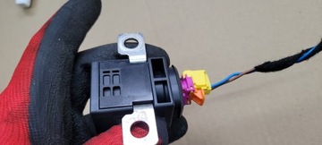 A7 4G S7 POJISTKA PYROTECHNICKÝ A6 C7 A4 B8 A5 Q5 Q3 4F0915519