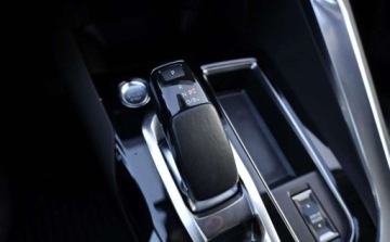 Peugeot 3008 II Plug-In Hybrid Facelifting 1.6 HYBRID 225KM 2021 Peugeot 3008 Peugeot 3008 225 e-EAT8 Allure Pack 1.6 Hybryda Plug-in 225KM, zdjęcie 13