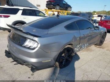 Ford Mustang VI Mach 1 5.0 Ti-VCT 460KM 2021 Ford Mustang GT Fastback 2021 5.0l 5.0 Benzyna 460KM, zdjęcie 5