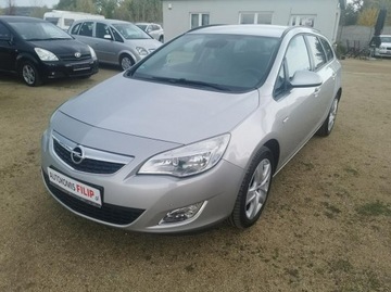 Opel Astra J Sports Tourer 1.4 Twinport ECOTEC 100KM 2012 Opel Astra 1.4 100 KM KLIMA, ELEKTRYKA