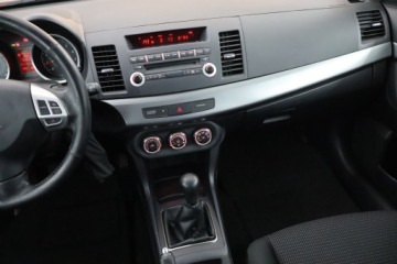 Mitsubishi Lancer IX Sedan 1.8 MIVEC 143KM 2010 Mitsubishi Lancer 1.8 MIVEC, Salon Polska, zdjęcie 7