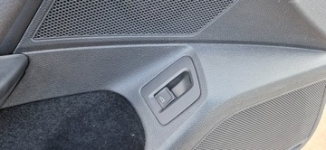 КОЖАНЫЕ БОКОВИНЫ PASSAT B8 COMBI, КАК НОВЫЕ, ДЛЯ ЗАДНИХ СТОРОН