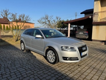 Audi A3 8P Hatchback 3d 1.2 TFSI 105KM 2010 Audi A3 Sportback Audi A3 8P 1.2 1.2 Benzyna 105KM Serwisowana, zdjęcie 6