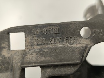 DRŽÁKY OSTŘIKOVAČE PRAVÝ PŘEDNÍ SEAT IBIZA IV 6J EVROPA 1.4 B 6J0807596