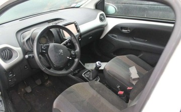 Peugeot 108 1.2 VTi 82KM 2015 Peugeot 108 1.2 Benzyna 82KM, zdjęcie 4