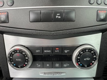 Mercedes Klasa C W204 Kombi T204 1.8 180 CGI BlueEFFICIENCY 156KM 2010 Mercedes-Benz Klasa C AUTOMAT KLIMATYZACJA POLSKORY GRZANE FOTELE PARKTRON, zdjęcie 10