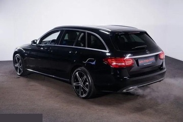 Mercedes Klasa C W205 Kombi Facelifting HYBRYDA 2.0 300 e 320KM 2020 Mercedes-Benz Klasa C 300 e T 9G-TRONIC Avantgarde 320KM 2020r, zdjęcie 4