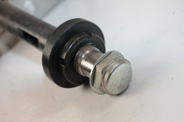 SUZUKI INTRUDER 125 НИЖНЯЯ ПОЛКА