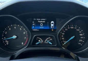Ford Focus III Kombi Facelifting 1.5 EcoBoost 150KM 2017 Ford Focus 1.5 EcoBoost 150KM SYNC EDITION SalonPL Grzana szyba czujniki, zdjęcie 9