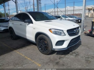 Mercedes GLE W166/C292 2018 Mercedes-Benz GLE 2018 MERCEDES-BENZ AMG GLE 43 COUPE 4MATIC 3.0 Benzyna, zdjęcie 1
