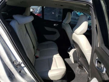 Volvo XC40 Crossover 2.0 T5 247KM 2019 Volvo XC 40 2019 VOLVO XC40 T5 MOMENTUM 2.0 Benzyna 248KM, zdjęcie 11