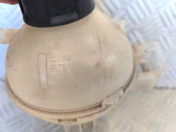 CITROEN BERLINGO IV PEUGEOT PARTNER E 1.5 B-HDI NÁDOBKA VYROVNÁVACÍ