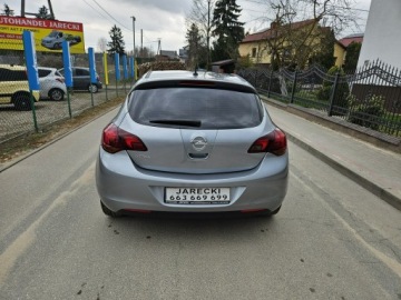 Opel Astra J Hatchback 5d 1.6 Twinport ECOTEC 115KM 2010 Opel Astra Opłacona Zdrowa Zadbana Serwisowana, zdjęcie 4
