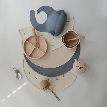 MUSHIE Whales Силиконовый коврик для стола - Киты