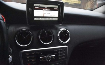 Mercedes Klasa A W176 Hatchback 5d 1.5 180 CDI BlueEFFICIENCY 109KM 2013 Mercedes-Benz Klasa A Mercedes-Benz Klasa A 180 CDI BlueEFFICIENCY Edition, zdjęcie 10