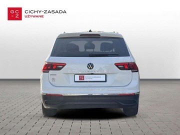 Volkswagen Tiguan Allspace SUV Facelifting 1.5 TSI EVO 150KM 2022 Volkswagen Tiguan Allspace 1.5 TSI 150KM DSG LED-MatrixVirtualGrzane Fotel, zdjęcie 3