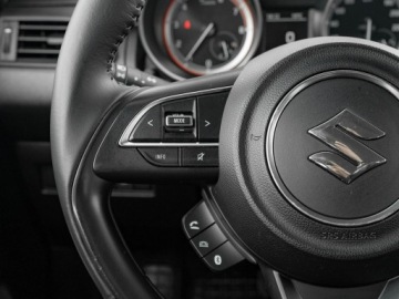 Suzuki Swift VI Hatchback Facelifting 1.2 DualJet SHVS 83KM 2021 Suzuki Swift WD2293S#1.2 Dualjet SHVS Premium CVT, zdjęcie 13