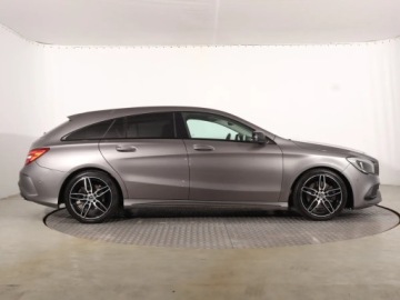 Mercedes CLA C117 Shooting Brake Facelifting 2.0 220 184KM 2017 Mercedes CLA 220 4MATIC, Salon Polska, 4X4, zdjęcie 5