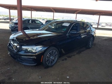 BMW Seria 5 G30-G31 Limuzyna 520i 184KM 2020 BMW Seria 5 2020 BMW 5 Series 530e iPerformance Plug-In Hybrid 2.0 Benzyna, zdjęcie 2