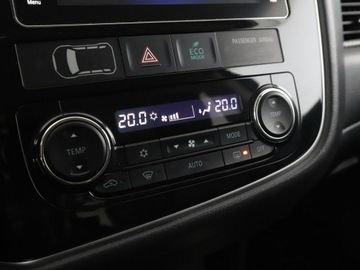 Mitsubishi Outlander III SUV Facelifting 2017 2.0 150KM 2017 Mitsubishi Outlander kamera grzane fotele, zdjęcie 24