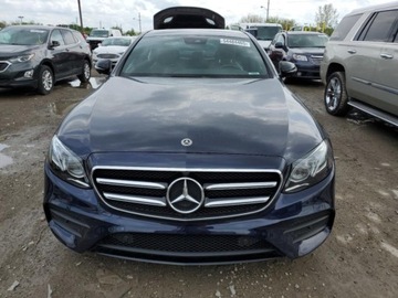 Mercedes Klasa E W213 2020 Mercedes-Benz Klasa E 2020, 2.0L, od ubezpieczalni 2.0 Benzyna 299KM, zdjęcie 1