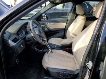 BMW X1 F48 2016 BMW X1 xDrive28i 2016 2.0 Benzyna 228KM, zdjęcie 5