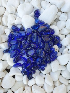 Kamień biały dekoracyjny thassos błyszczący śnieżnobiały 1kg 2-4cm