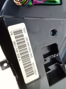 Часы стойки стеклоподъемника VW Passat B5 3B0920825A