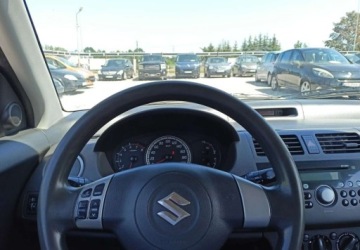 Suzuki Swift IV Hatchback 3d 1.5 VVT 102KM 2006 Suzuki Swift Suzuki Swift 1.5 Benzyna 102KM, zdjęcie 7