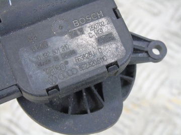 AUDI A4 B6 B7 MOTOREK RADIÁTORU 8E2820511C