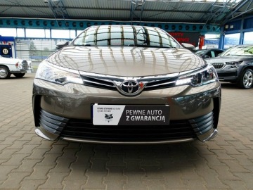 Toyota Corolla XII Sedan 1.6 Valvematic Dual VVT-i 132KM 2019 Toyota Corolla 3LATA GWARANCJA Bezwypad LED, zdjęcie 2