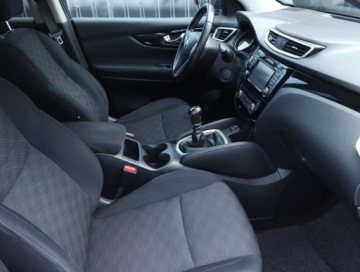 Nissan Qashqai II Crossover 1.2 DIG-T 115KM 2015 Nissan Qashqai 1.2 DIG-T, Salon Polska, Navi, zdjęcie 8