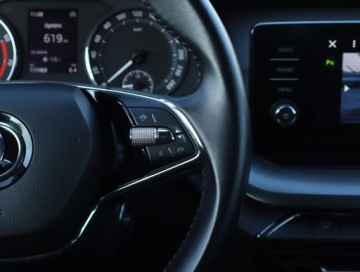 Skoda Octavia IV Liftback 1.5 TSI EVO 150KM 2021 Skoda Octavia 1.5 TSI, Salon Polska, Klima, zdjęcie 20