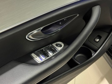Mercedes Klasa E W213 Limuzyna 2.0 220d 194KM 2020 Mercedes-Benz E 220 AMG / Avantgarde / Ambiente /, zdjęcie 18