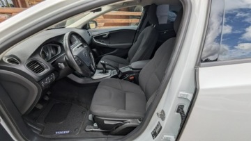 Volvo V40 II Hatchback Facelifting 2.0 D2 120KM 2017 Volvo V40 2.0D Bezwypadkowy Klimatronik GWARANCJA, zdjęcie 14