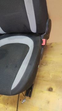 FIAT GRANDE PUNTO 5D SEDADLO SPOLUJEZDCE PRAVÝ PŘEDNÍ EU