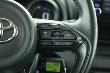 Toyota Yaris IV Hatchback 1.5 Hybrid Dynamic Force 116KM 2022 Toyota Yaris 1.5 VVT-i Hybrid, Salon Polska, zdjęcie 12