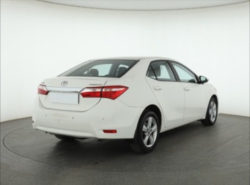 Toyota Corolla XI Sedan 1.4 D-4D 90KM 2014 Toyota Corolla 1.4 D-4D, Salon Polska, Serwis ASO, zdjęcie 4