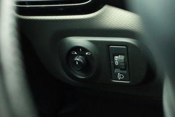 Citroen C4 Cactus Crossover 1.2 PureTech 82KM 2016 Citroen C4 Cactus 1.2 PureTech, Navi, Klima, zdjęcie 12