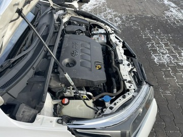 Toyota Corolla X Sedan Facelifting 1.6 Valvematic 132KM 2014 Toyota Corolla Klimatronik Kamera Tempomat, zdjęcie 15