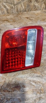 AUDI A8 D3 LAMPA TYŁ KLAPA 4E0945093G