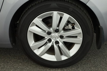 Peugeot 308 II SW Facelifting 1.2 PureTech 110KM 2019 Peugeot 308 1.2 PureTech, Klima, Tempomat, zdjęcie 11