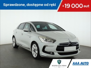 DS 5 Hatchback (Citroen) 2.0 HDi Hybrid4 200KM 2012 Citroen DS5 Hybrid4 Airdream, 197 KM, 4X4