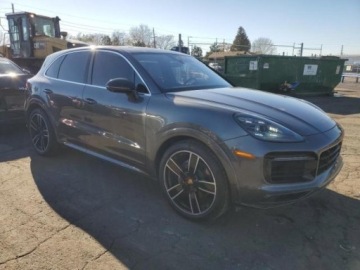 Porsche Cayenne III 2019 Porsche Cayenne 2019, 3.0L, 4x4, HYBRID, porysowany lakier 3.0 Hybryda, zdjęcie 2