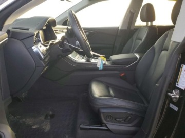Audi Q8 SUV 3.0 55 TFSI 340KM 2023 Audi Q8 2023 AUDI Q8 PREMIUM 3.0 Benzyna 340KM, zdjęcie 7