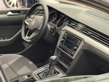 Volkswagen Passat B8 Variant Facelifting 2.0 TDI SCR 150KM 2020 Volkswagen Passat EVO Essence / 1właściciel / Salo, zdjęcie 36
