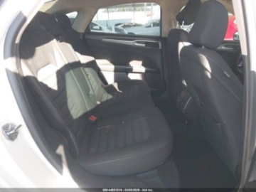 Ford Fusion 2020 Ford Fusion Hybrid Se 2020 2.0 Hybryda 141KM, zdjęcie 12