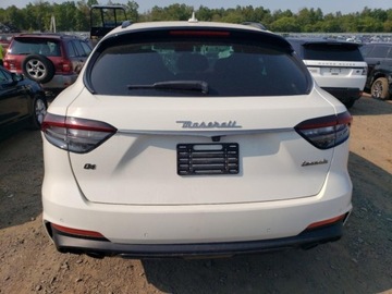 Maserati Levante 2021 Maserati Levante 2021, 3.0L V6, AWD, od ubezpieczalni 3.0 Benzyna 345KM, zdjęcie 3